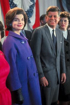 Jackie Kennedy Onassis, the epitome of pregnancy style in 1960.