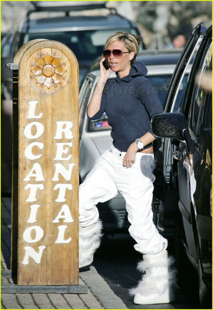 Victoria Beckham with her moonboots, 2009
