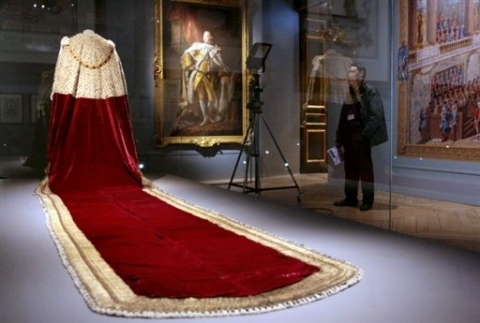 Coronation Robe of Georges III, made: 1760-1761 Coronation Robe of Georges III, made: 1760-1761