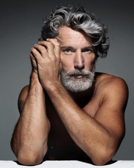 47 years old model Aiden Shaw flaunting his grey mame