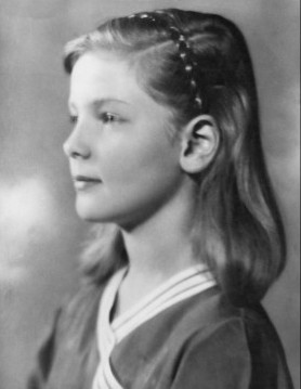 Bacall at age 10 in 1934, in her first professional portrait.