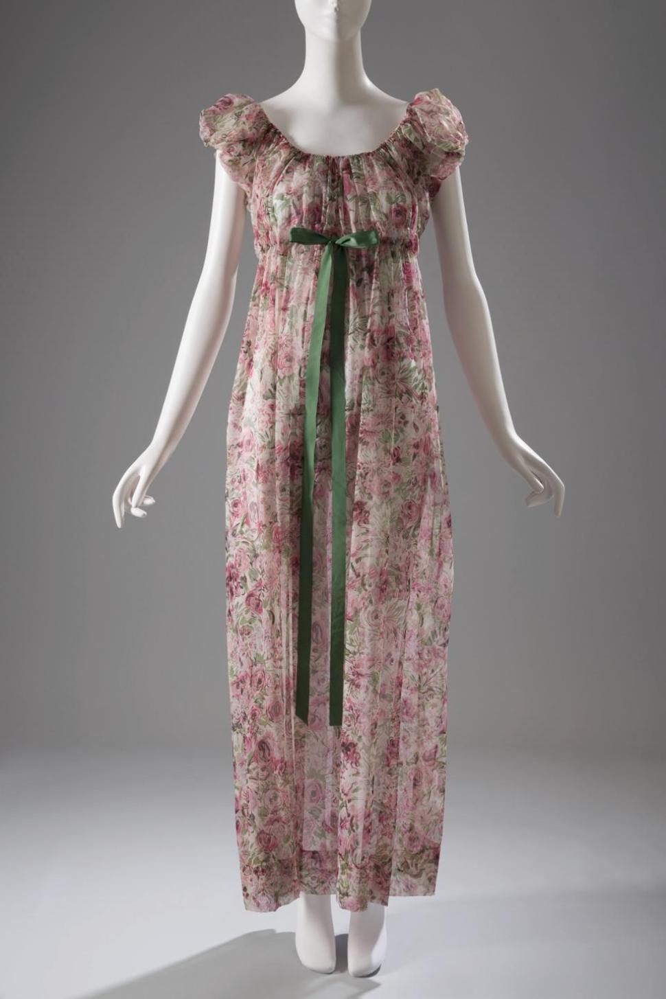 1950s, Iris, nightgown in printed nylon. U.S.