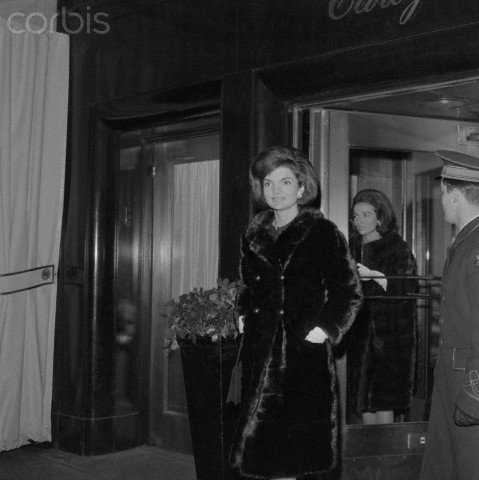 Jackie Kennedy with Sister Lee Radziwil leave the Hotel Carlyle for a dinner appointment here February 4th, 1963 © Bettmann/CORBIS