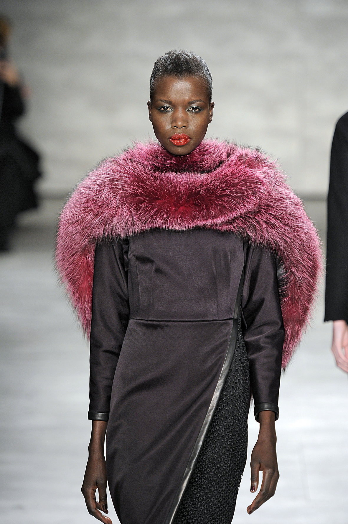 A full-bodied bordeaux color fox scarf from designer Georgine's Fall 2014 - Winter 2015 collection
