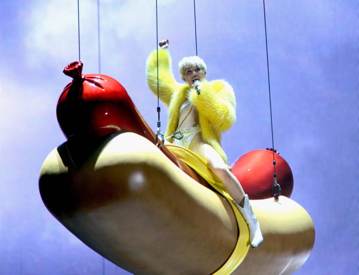 Miley has fun with fur and wears it often; as see here on stage in her 2014 Bangerz Tour
