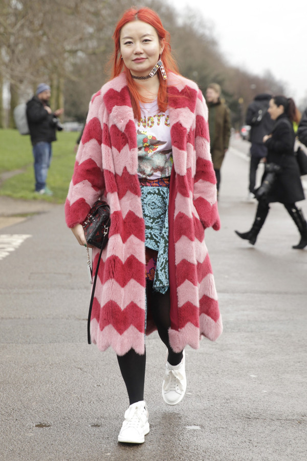 Street style London - London RTW FW16 - February 2016