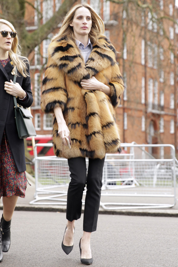 Street style London - London RTW FW16 - February 2016