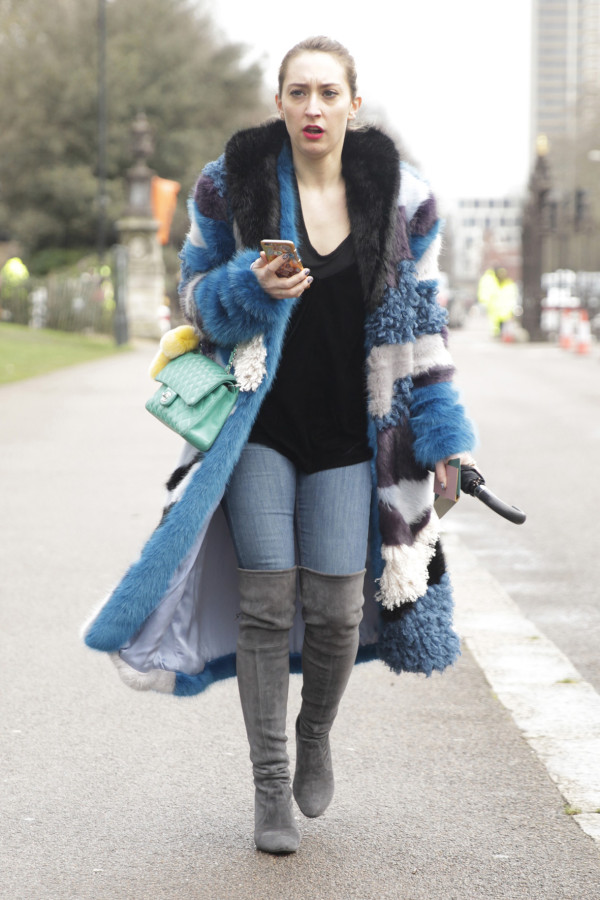 Street style London - London RTW FW16 - February 2016