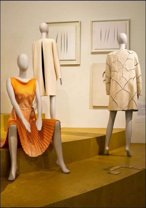 display2