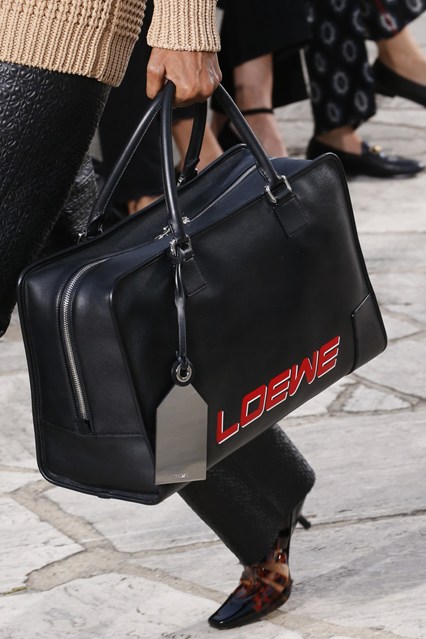 Loewe2