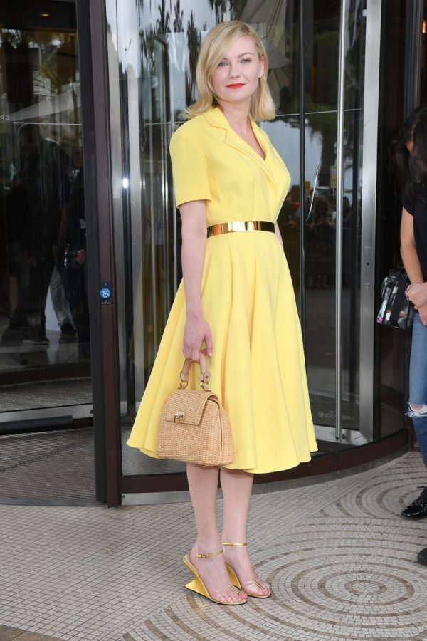 Looking like a polished 60s housewife out for a luncheon, in a good way, Kirsten Dunst totally sold us on this look again