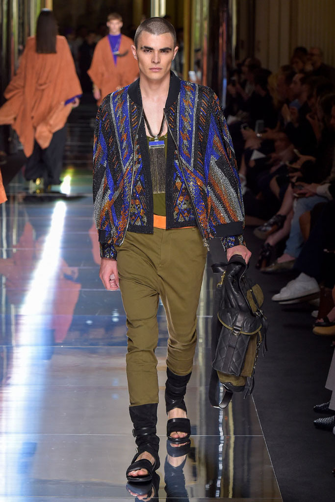 PARIS: Menswear 2017 Spring RTW Collection Reviews Part 3 - FurInsider