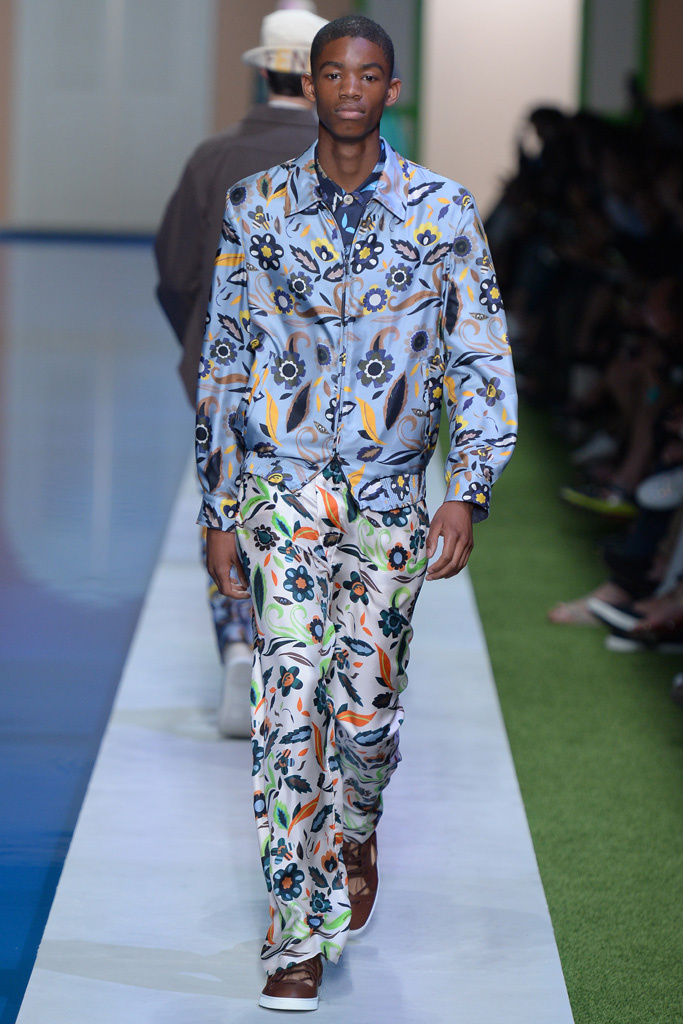 MEN'S SPRING-SUMMER 2017 SHOW: THE LOOKS - News