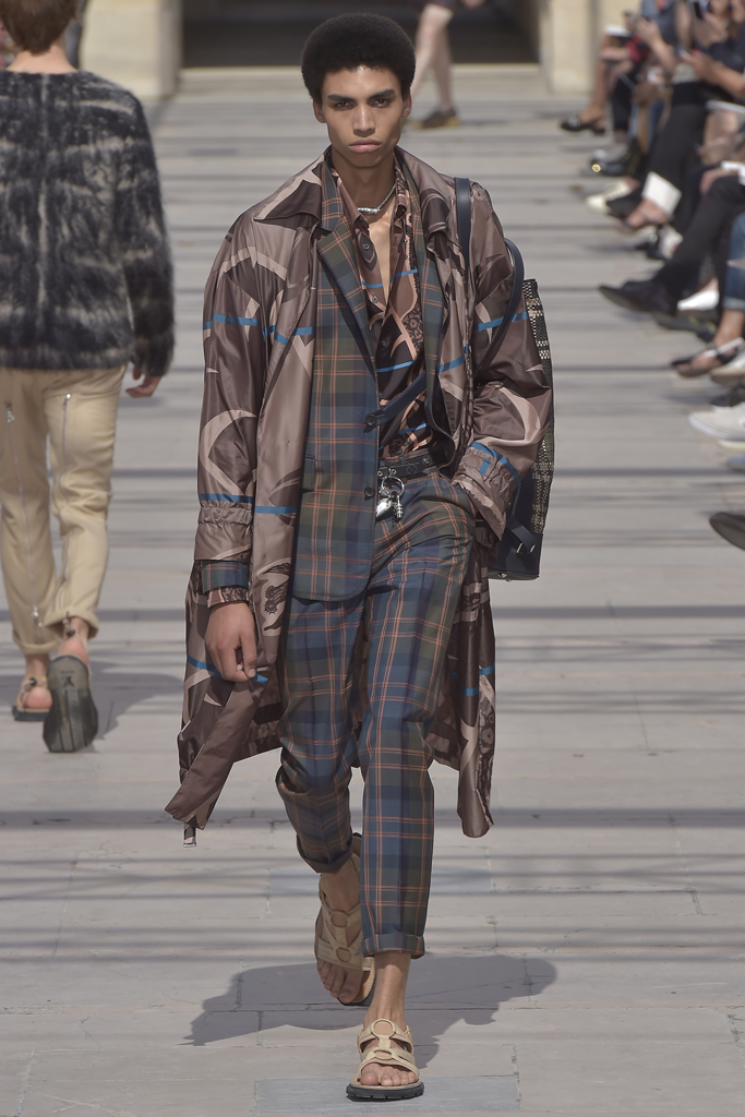 Louis Vuitton Spring 2017 Menswear Collection