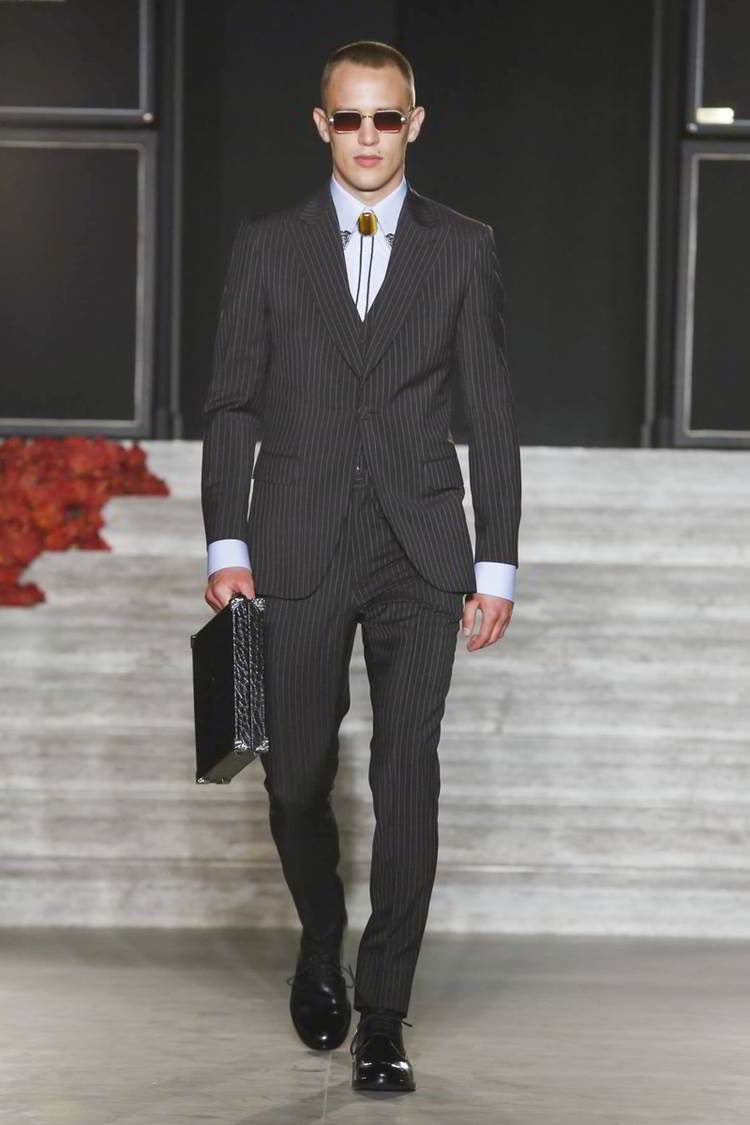 Brioni Fall Winter 2016 Couture Runway Show Justin Oshea Collection