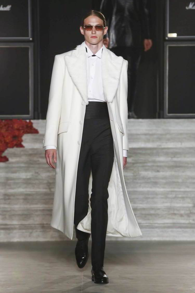 Brioni Fall Winter 2016 Couture Runway Show Justin Oshea Collection