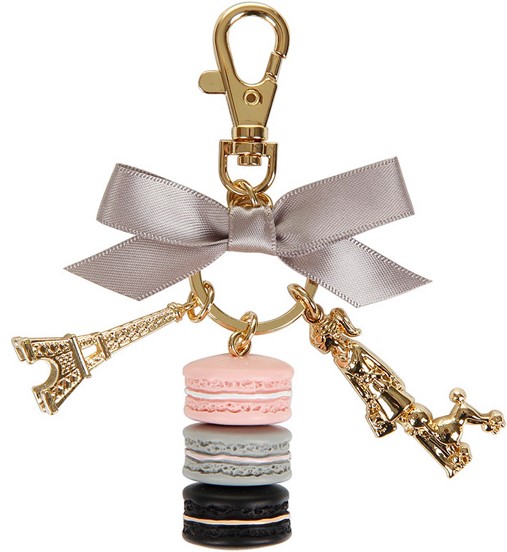 Go french! Macaron bag charm from Amara