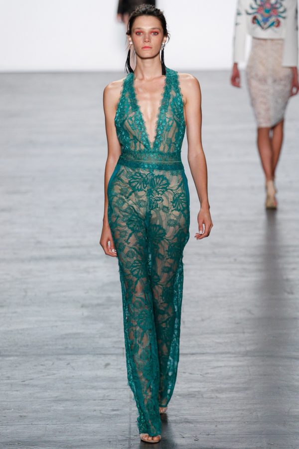 Tadashi Shoji