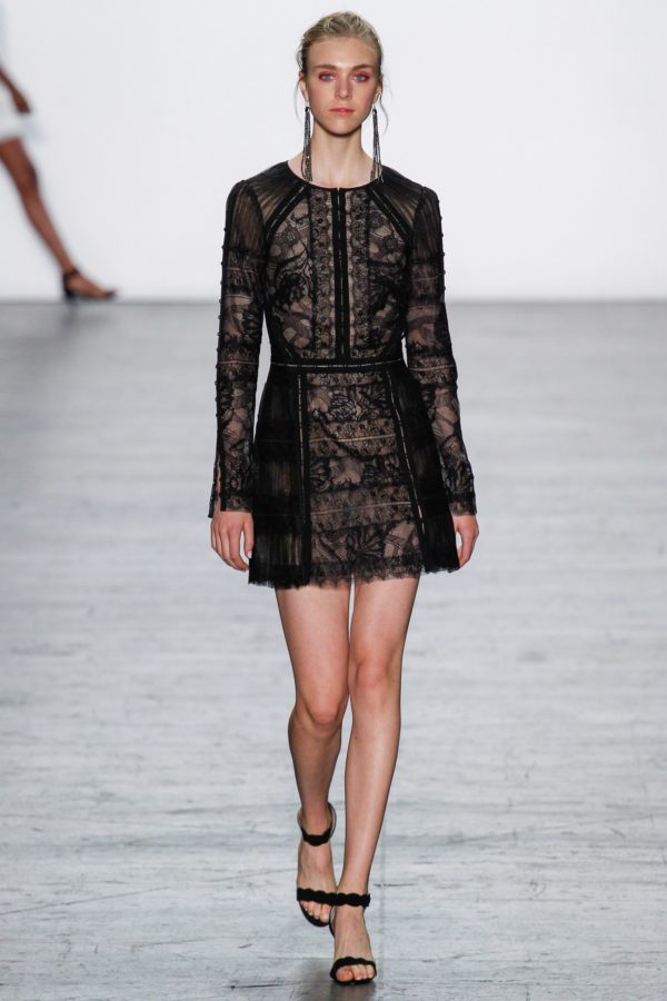 Tadashi Shoji