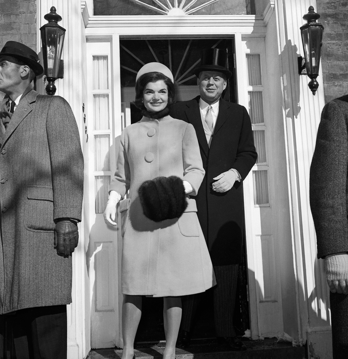 Jacqueline Kennedy inaguration-ceremony-coat-and-dress