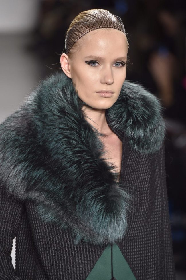 Pamella Roland fall 2016 fur collars