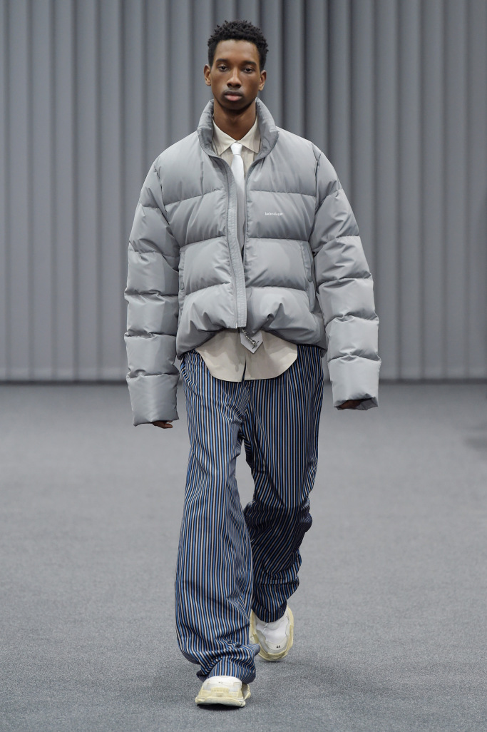 Balenciaga Menswear Fall 2017 Collection