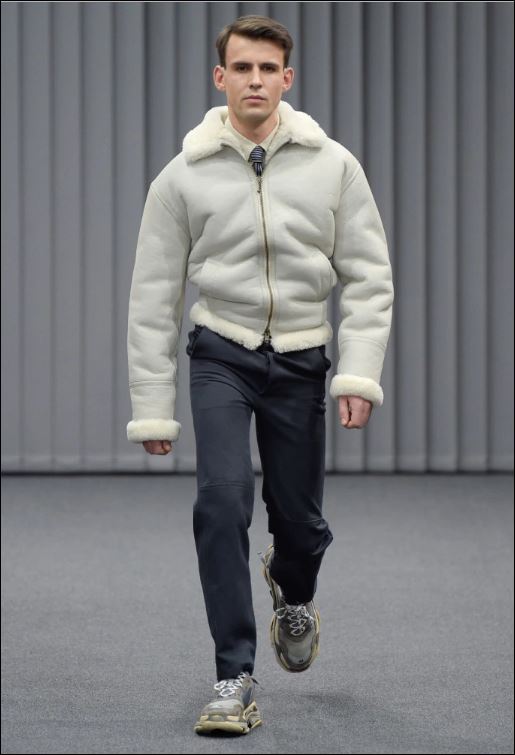 Balenciaga Menswear Fall 2017 Collection