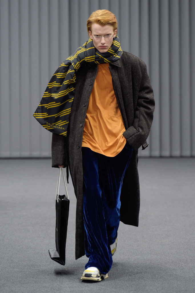 Balenciaga Menswear Fall 2017 Collection