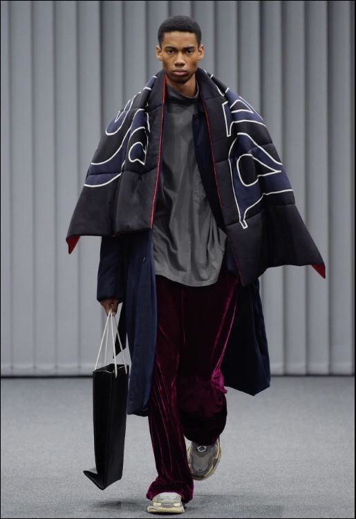 Balenciaga Menswear Fall 2017 Collection