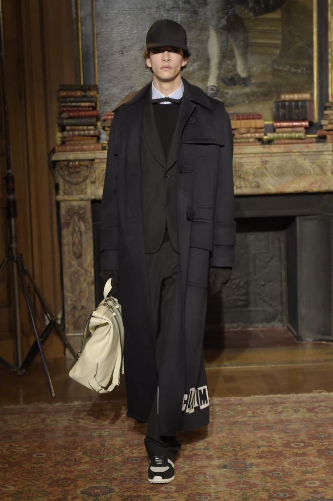 Valentino Menswear Fall 2017 Collection