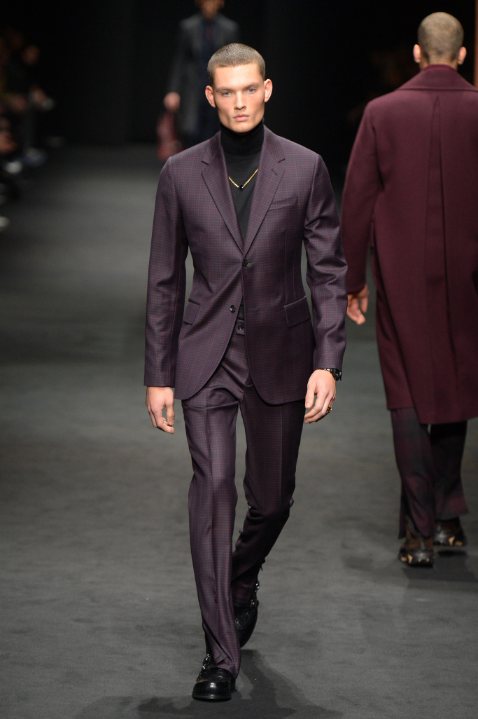 Versace Menswear Fall 2017