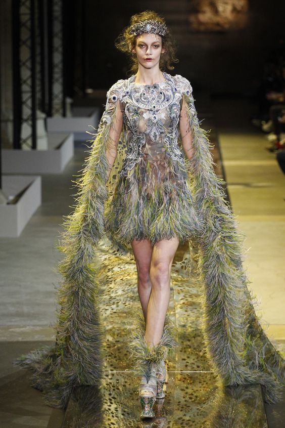 Guo Pei Spring 2017 Couture Collection