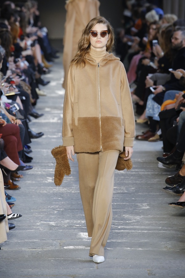 Max Mara Milan Fashion Week Fall 2017