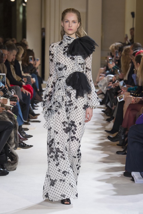 Giambattista Valli PARIS Fashion Week Fall 2017