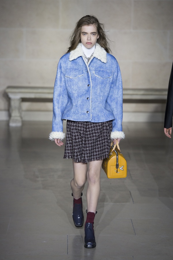 Louis Vuitton PARIS Fashion Week Fall 2017