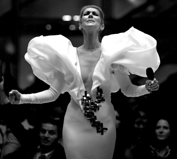 An angel deserves to dress like one. Céline Dion at the 2017 Billboard Music Awards