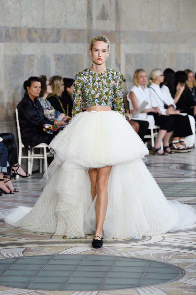 Giambattista Valli Haute Couture Fall 2017 Luxury Fashion 