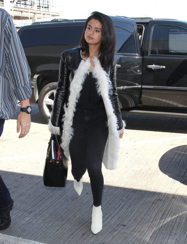Selena Gomez's streetstyle reflects a youthful and polished vibe that many young girls aspire to 