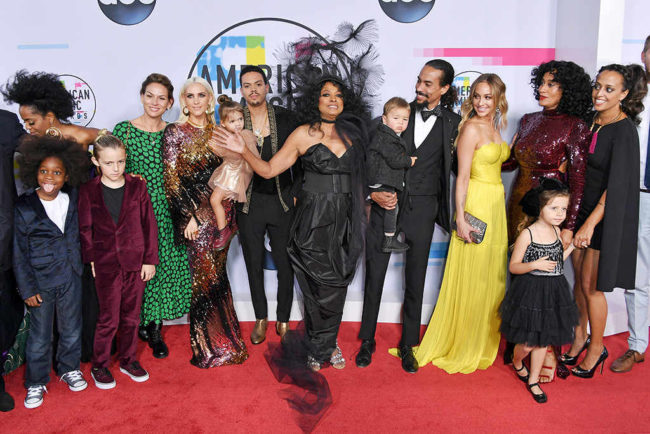 Diana Ross and family on the red carpet at the 2017 American Music Awards