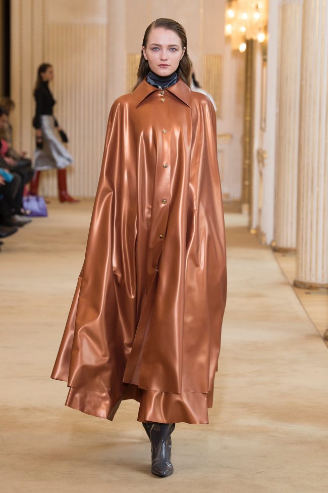 Nina Ricci RTW Fall 2018 - Paris Fashion Week