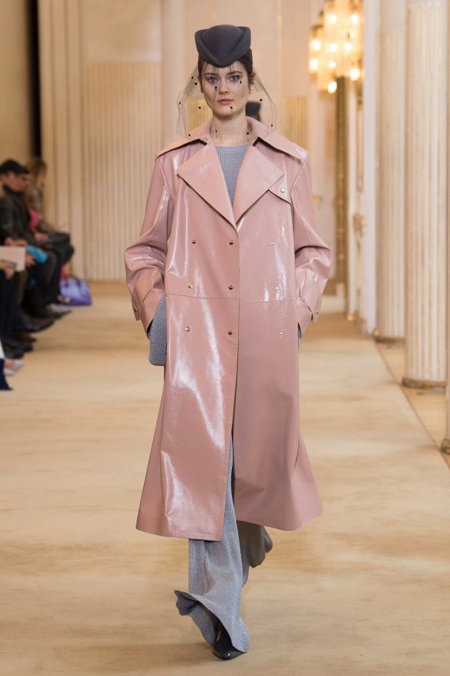 Nina Ricci RTW Fall 2018 - Paris Fashion Week