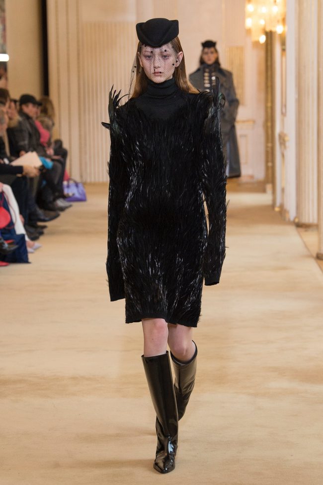 Nina Ricci RTW Fall 2018 - Paris Fashion Week