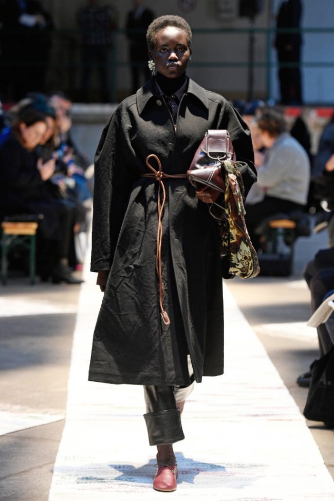 Acne Studios Couture Fall 2018 - Paris Fashion Week