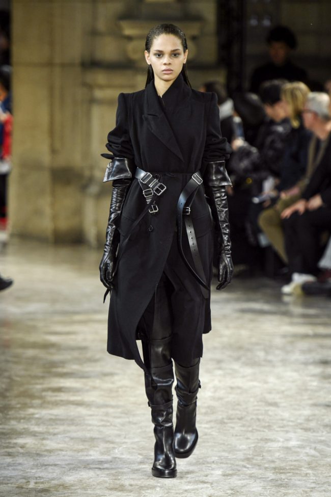 Ann Demeulemeester RTW Fall 2018 - Paris Fashion Week