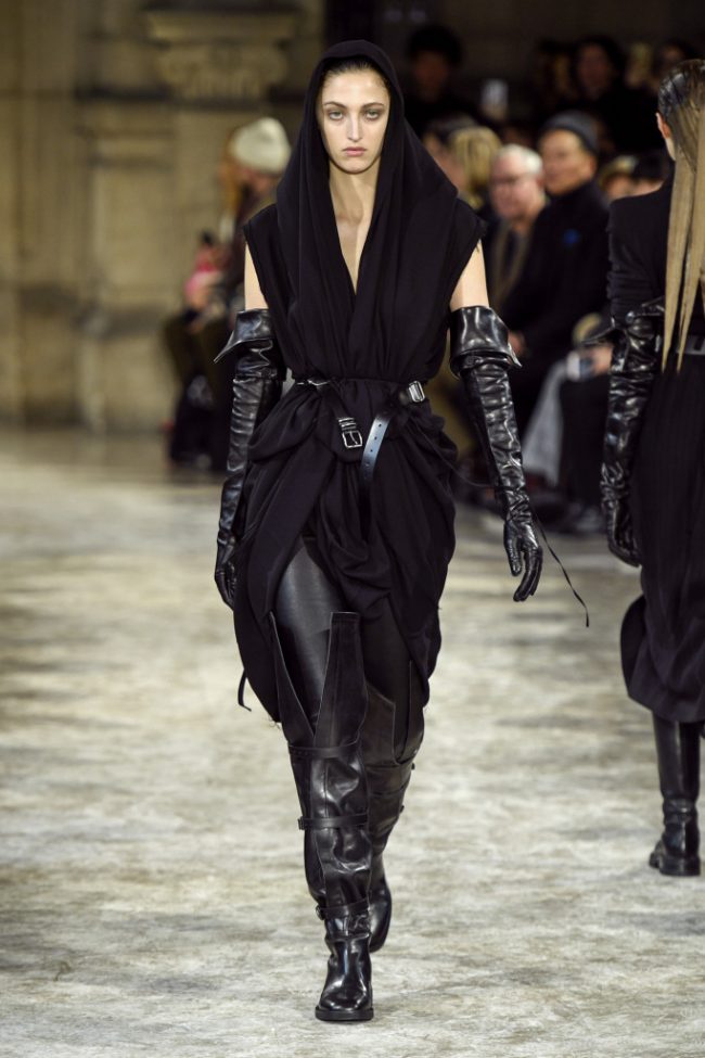 Ann Demeulemeester RTW Fall 2018 - Paris Fashion Week