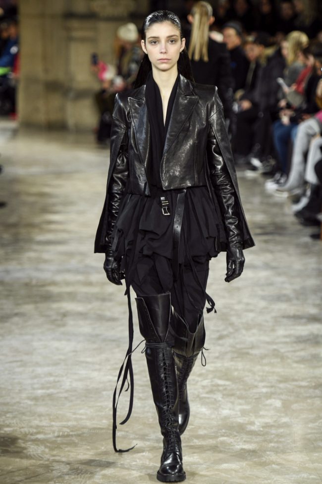 Ann Demeulemeester RTW Fall 2018 - Paris Fashion Week