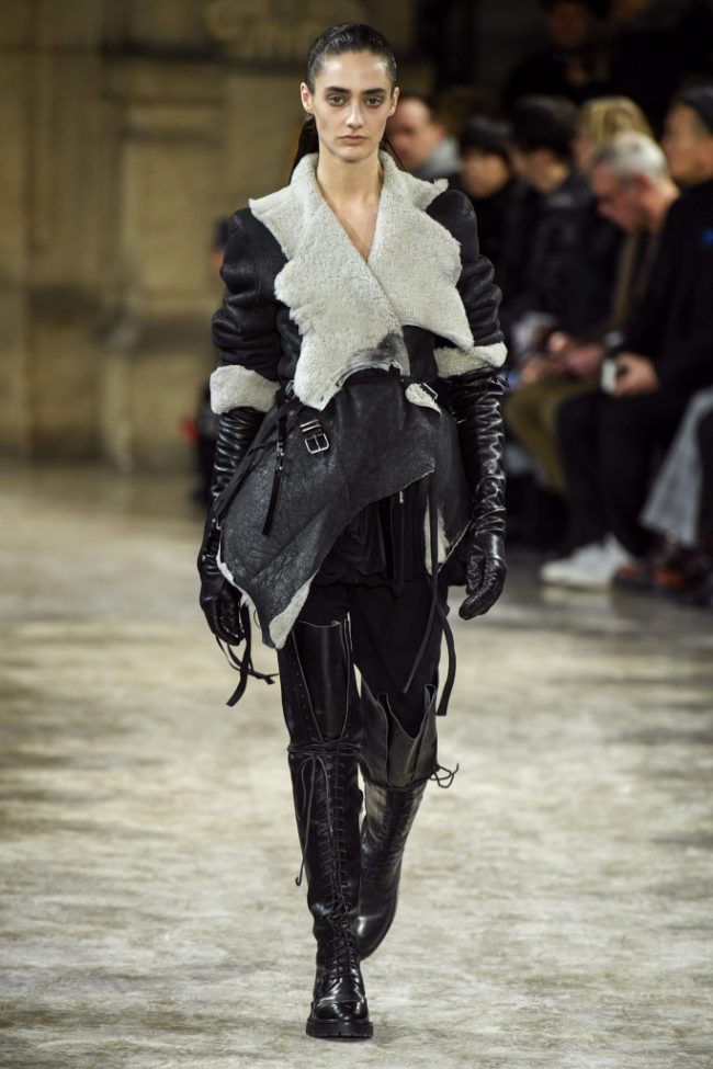 Ann Demeulemeester RTW Fall 2018 - Paris Fashion Week