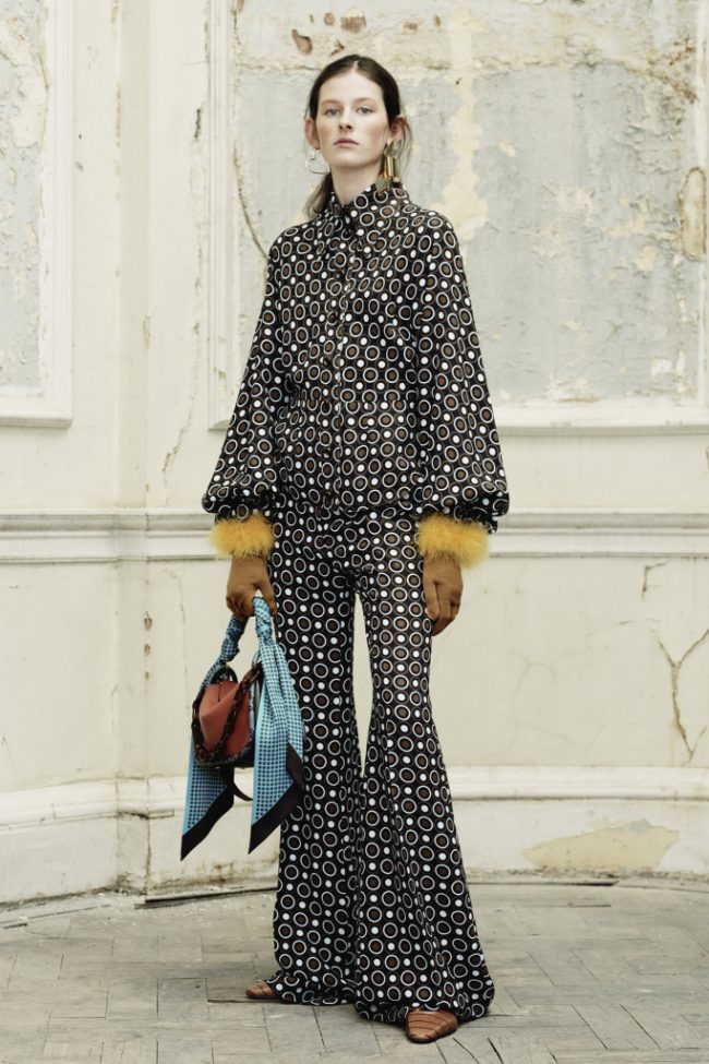 Mulberry RTW Fall 2018 - Paris Fashion Week