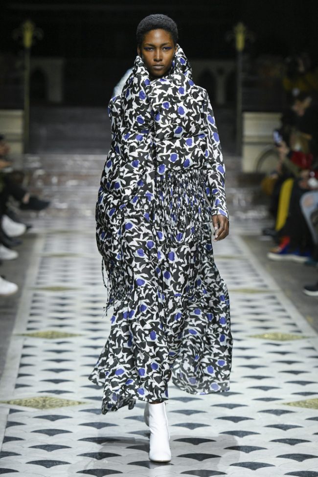 Christian Wijnants RTW Fall 2018 - Paris Fashion Week