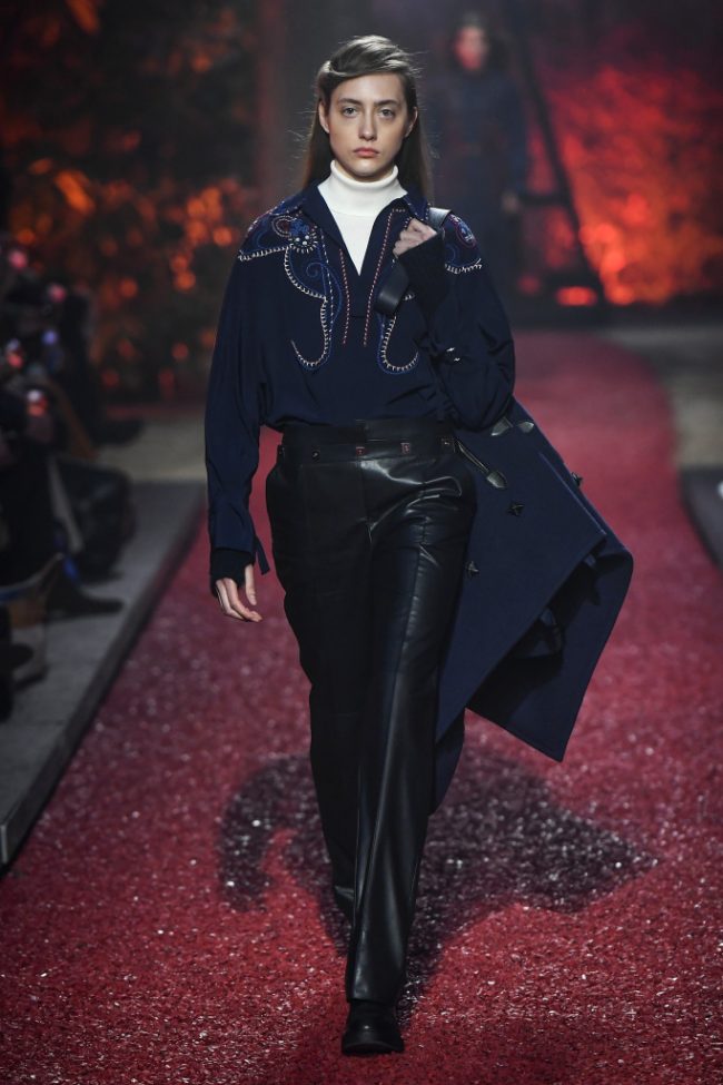 Hermes RTW Fall 2018 - Paris Fashion Week